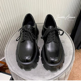 90's Grunge Plateauschuhe aus Kunstleder