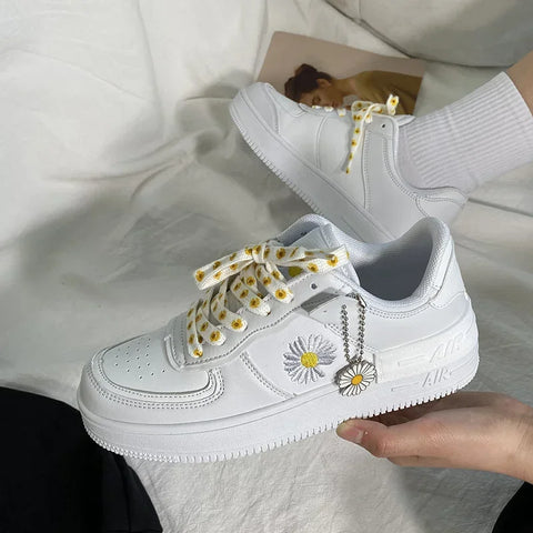 Verspielte Daisy Sneakers Charmante Soft-Girl Schuhe mit Rutschfestigkeit