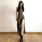 Ärmelloses Gothic-Cyberpunk Kleid mit Kapuze und Schlitzen