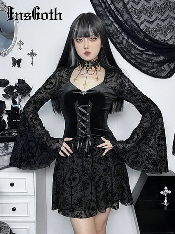 Gothic Ruffle Mini Kleid mit V-Ausschnit