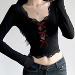 Schnörkelloses Design Bow Lace Trim Cropped T-Shirt im Gothic-Sti