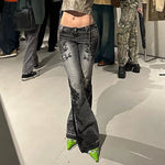 **H1: Distressed Flare Jeans mit floralem Muster – Low Rise Slim Denim für den alternativen Look der 2000er Jahre**