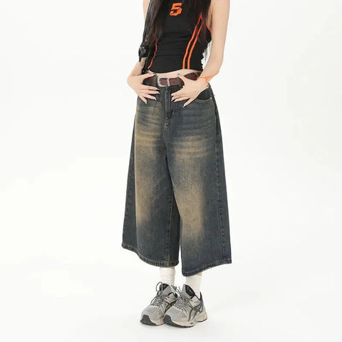 Y2K Oversize-Jorts: Lässige Denim-Shorts im Streetwear-Stil