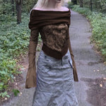Edler Slash Neck Langarmshirt mit Vintage-Patchwork in Brau