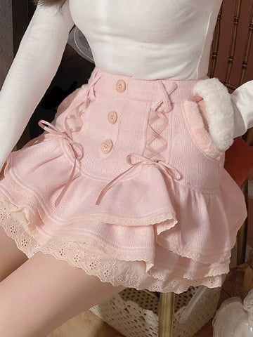 Kawaii Lolita Minirock in Rosa Winterliche Eleganz mit Spitzen und Rüsche