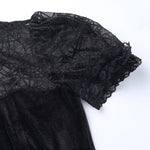 Gothic-Top mit faszinierendem Spitzen-Desig