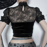 Gothic-Top mit faszinierendem Spitzen-Desig