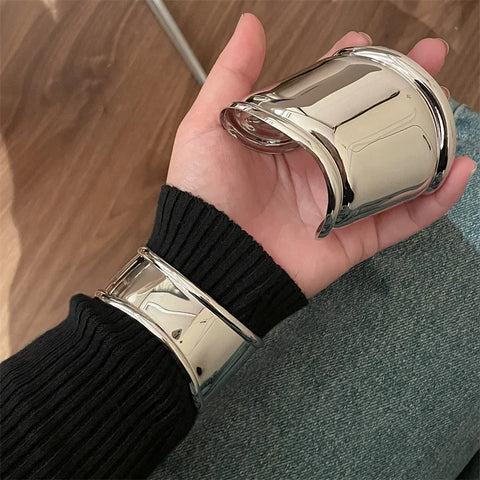 Irreguläre Metallarmband Y3k für Frauen