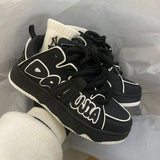 Stylische Y2K Platform Sneakers mit Letter Print