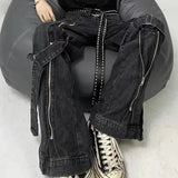 Schwarze grunge Jean mit Reißverschlüssen und Nieten