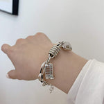 e-girl Armband aus poliertem Silber Originalanhänger