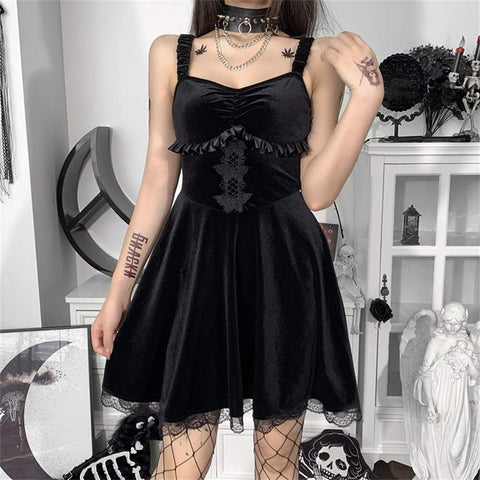 Kleid im Grunge-Stil schwarz aus Samt