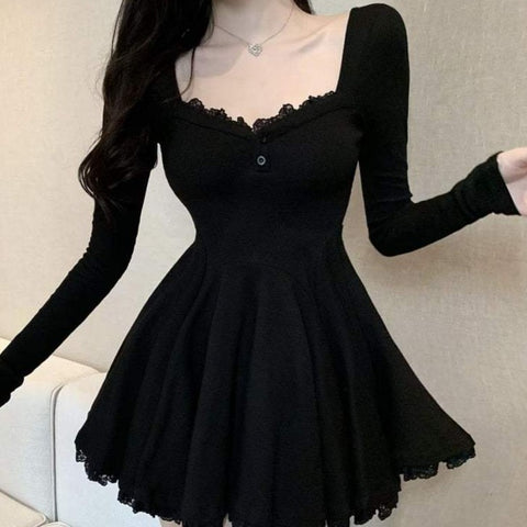 schwarzes Kleid grunge minimalistenschwarz oder weiß