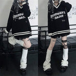 Pullover over e-girl Stil V-Ausschnitt Schrift Gothic