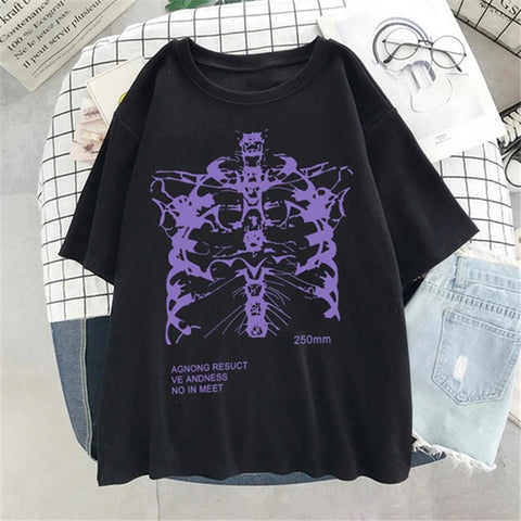 Egirl Damen T-Shirts im Dark Style mit Skelett-Motiv bedruckt