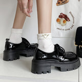 Schwarze Damen-Plateau-Schuhe aus veganem Leder im Grunge-Look