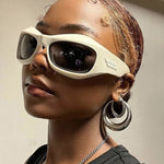 Beige Y2K Hip Hop Stil Sonnenbrille mit schwarzen Gläsern